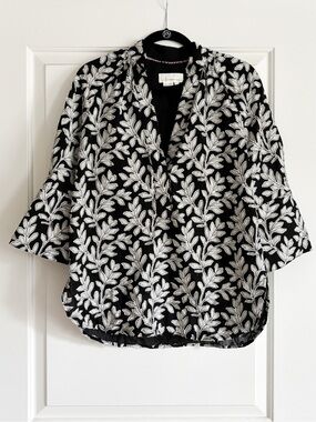 Anthropologie floral appliqué popover top